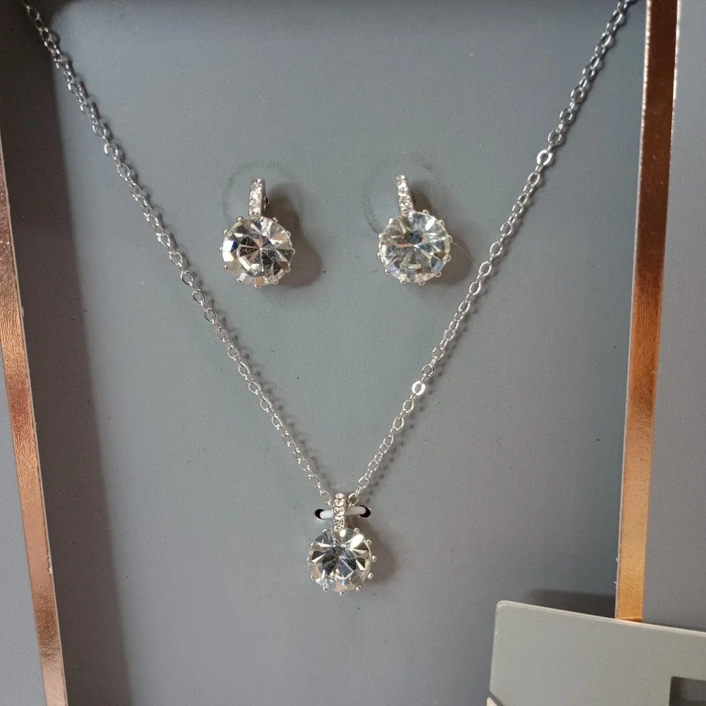 Brilliance‎ Jewelry Set Sterling Silver Heart Necklace & Crystal Earrings New